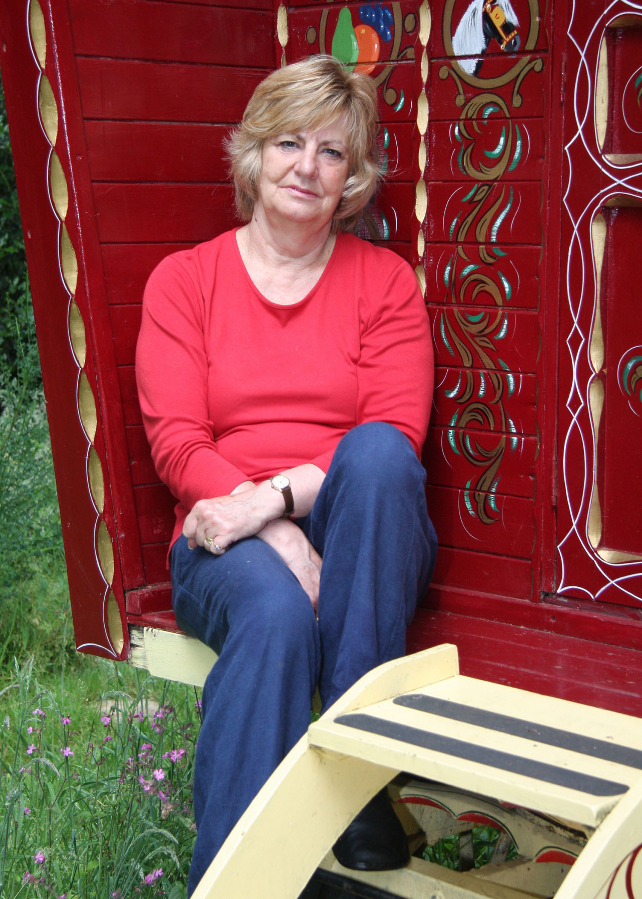 Charlotte with her caravan (vardo)